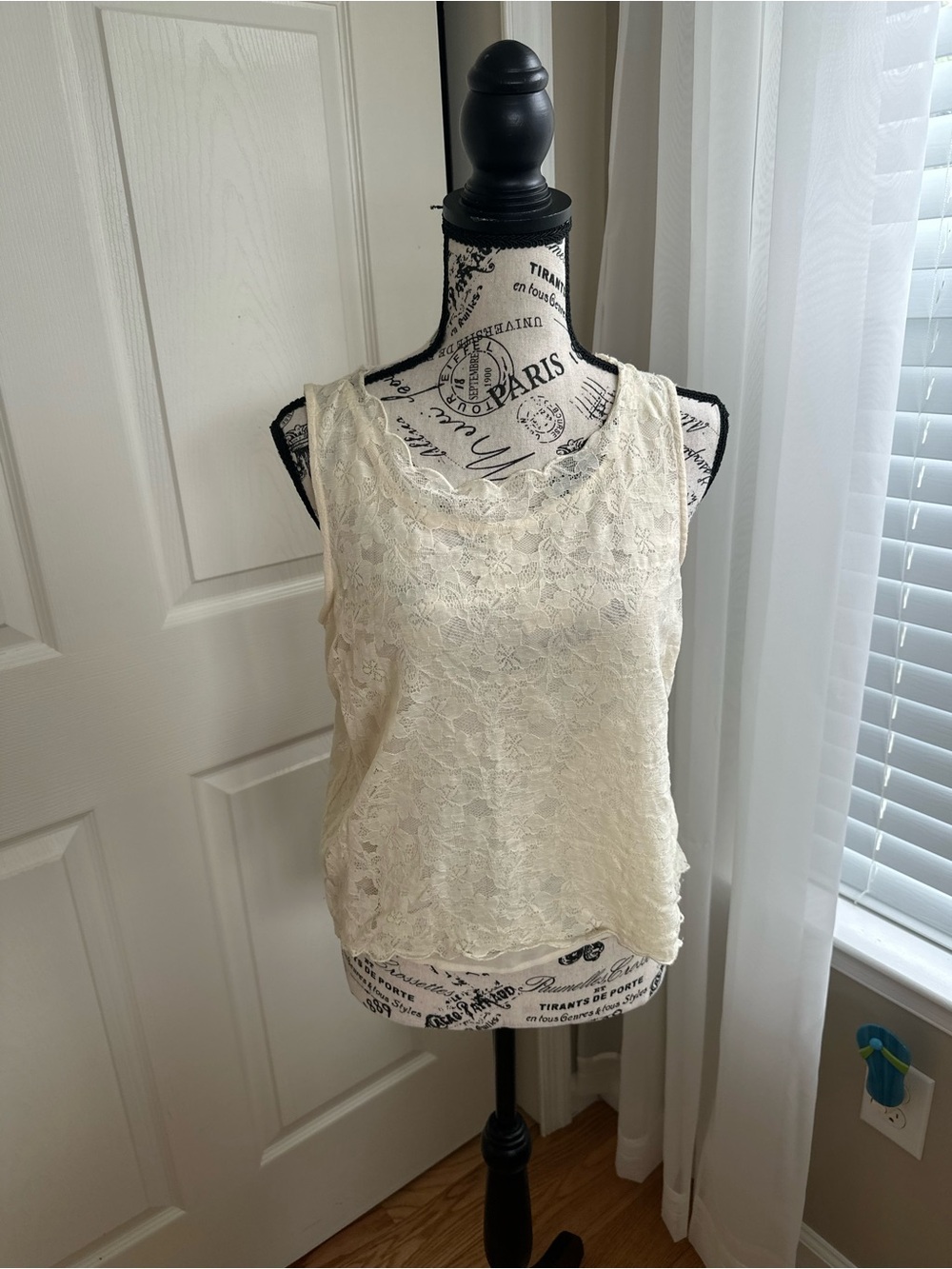 Forever 21 Sheer Lace Tank Top Blouse